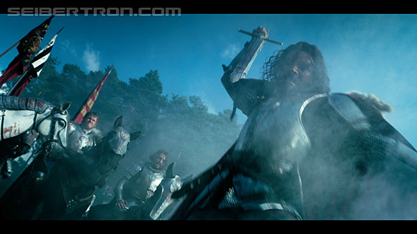 last-knight-trailer-170412-0658.jpg