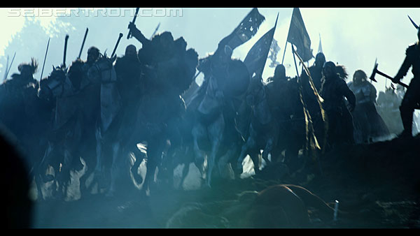 last-knight-trailer-170412-0675.jpg