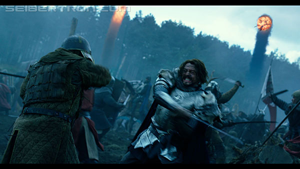 last-knight-trailer-170412-0680.jpg