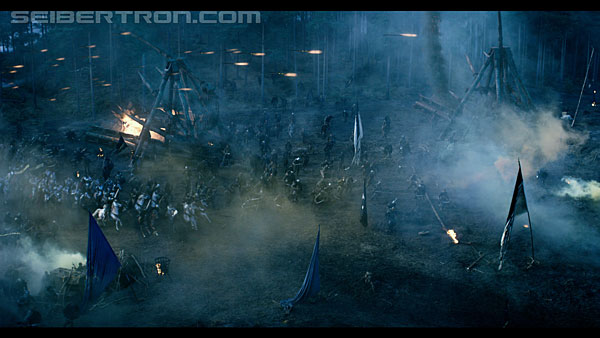 last-knight-trailer-170412-0691.jpg