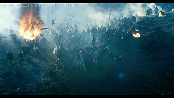 last-knight-trailer-170412-0698.jpg