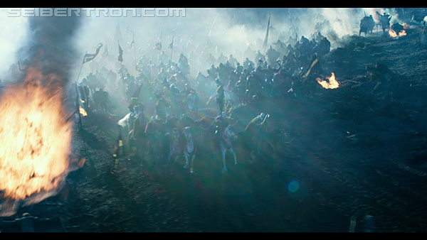 last-knight-trailer-170412-0700.jpg
