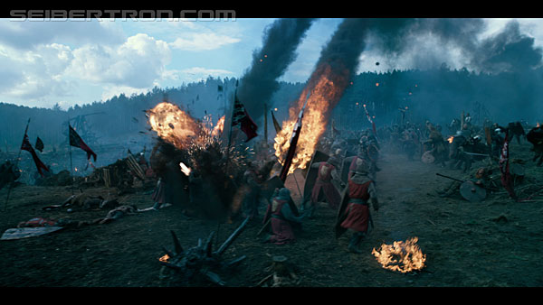 last-knight-trailer-170412-0710.jpg