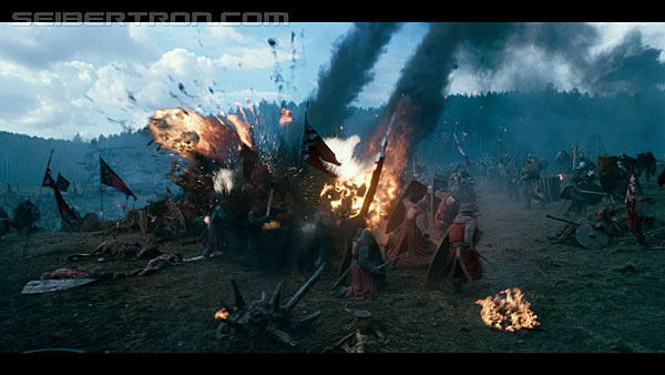 last-knight-trailer-170412-0712.jpg