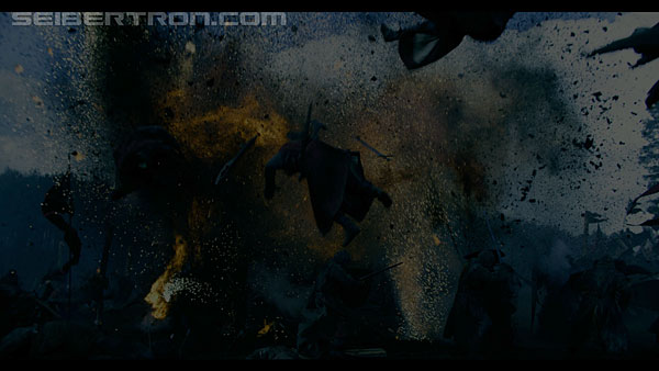 last-knight-trailer-170412-0726.jpg