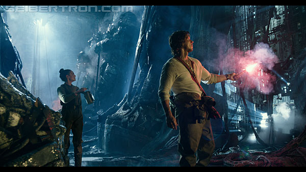 last-knight-trailer-170412-0748.jpg