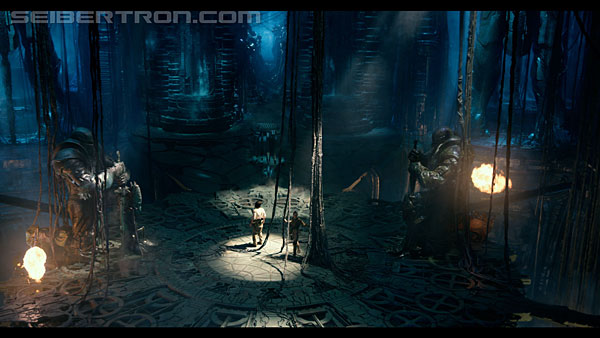 last-knight-trailer-170412-0760.jpg