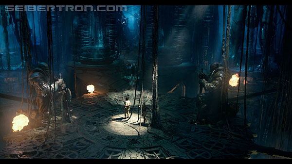 last-knight-trailer-170412-0763.jpg