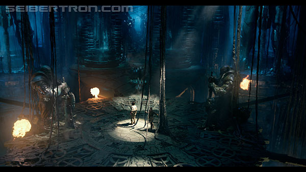 last-knight-trailer-170412-0764.jpg