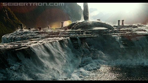 last-knight-trailer-170412-0784.jpg