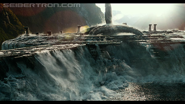 last-knight-trailer-170412-0787.jpg