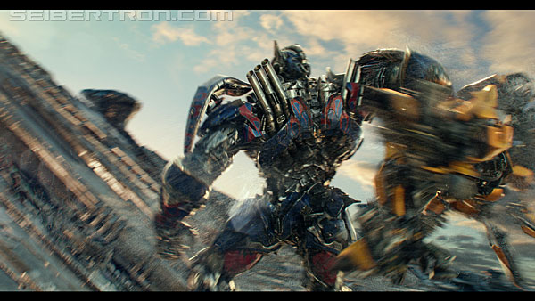 last-knight-trailer-170412-0794.jpg