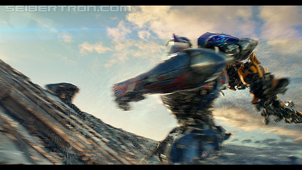 last-knight-trailer-170412-0798.jpg