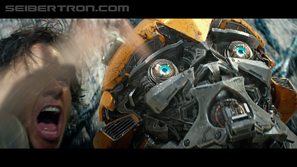 last-knight-trailer-170412-0814.jpg