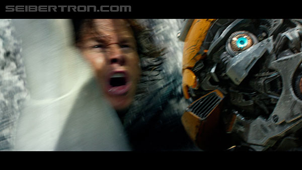 last-knight-trailer-170412-0817.jpg