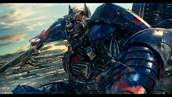 last-knight-trailer-170412-0819.jpg