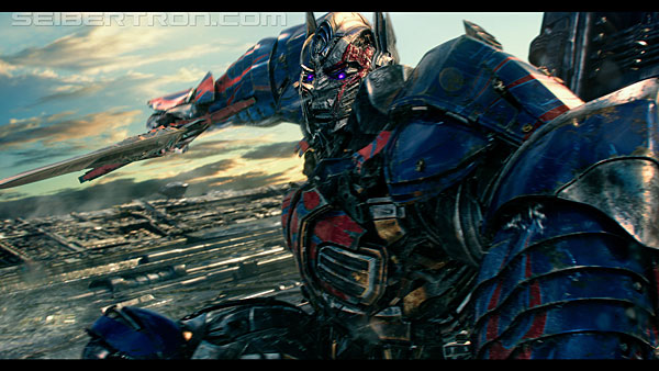 last-knight-trailer-170412-0824.jpg