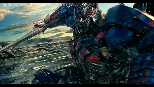 last-knight-trailer-170412-0826.jpg