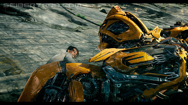last-knight-trailer-170412-0832.jpg