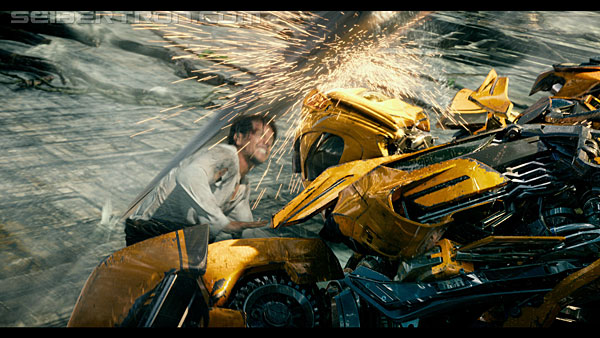 last-knight-trailer-170412-0838.jpg