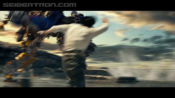 last-knight-trailer-170412-0858.jpg