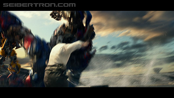 last-knight-trailer-170412-0861.jpg