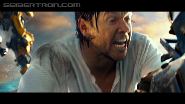 last-knight-trailer-170412-0871.jpg