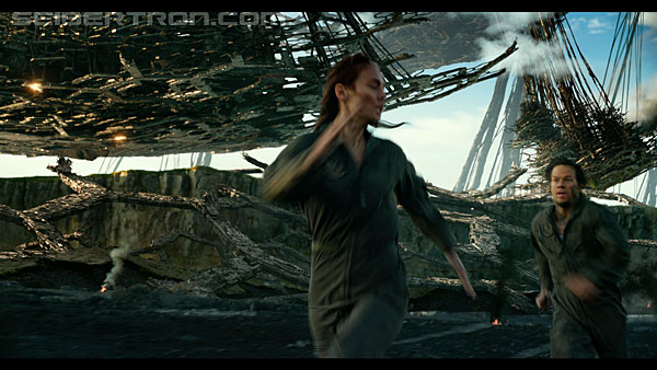 last-knight-trailer-170412-0895.jpg