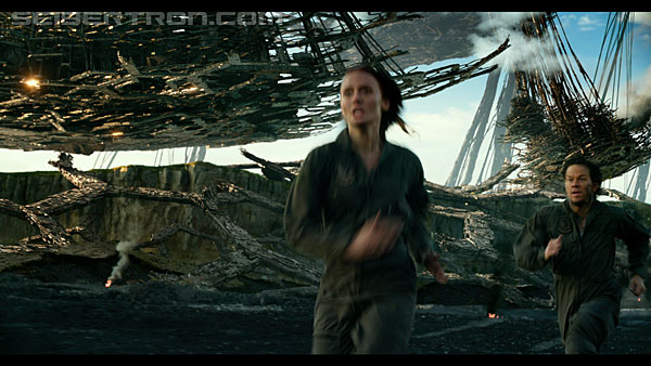 last-knight-trailer-170412-0897.jpg