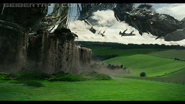 last-knight-trailer-170412-0956.jpg