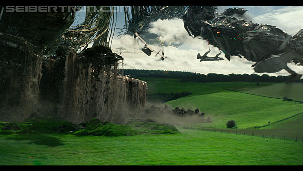 last-knight-trailer-170412-0957.jpg