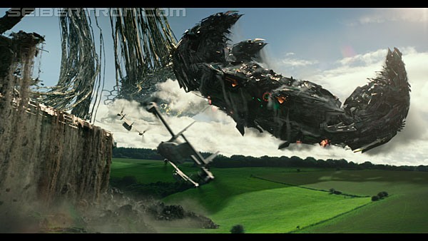last-knight-trailer-170412-0974.jpg