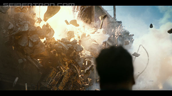 last-knight-trailer-170412-0982.jpg
