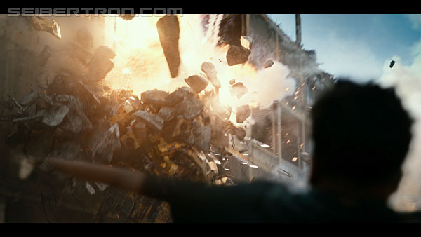 last-knight-trailer-170412-0984.jpg
