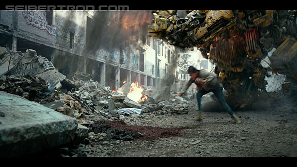 last-knight-trailer-170412-0985.jpg