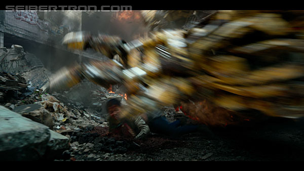 last-knight-trailer-170412-0991.jpg