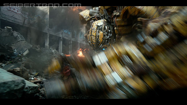 last-knight-trailer-170412-0992.jpg