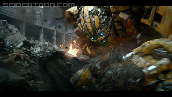 last-knight-trailer-170412-0994.jpg