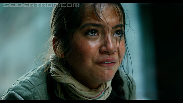 last-knight-trailer-170412-1006.jpg