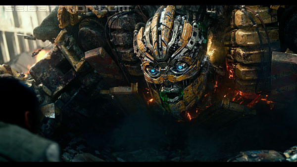 last-knight-trailer-170412-1015.jpg