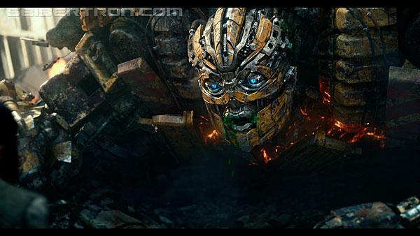 last-knight-trailer-170412-1019.jpg