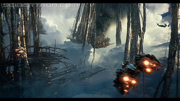 last-knight-trailer-170412-1030.jpg