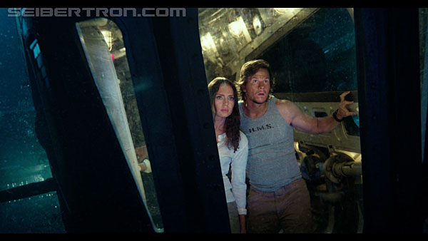 last-knight-trailer-170412-1069.jpg