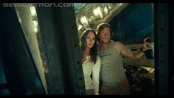 last-knight-trailer-170412-1073.jpg