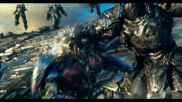 last-knight-trailer-170412-1128.jpg