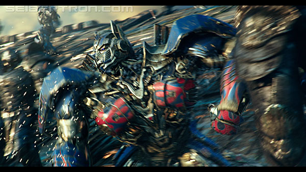 last-knight-trailer-170412-1135.jpg
