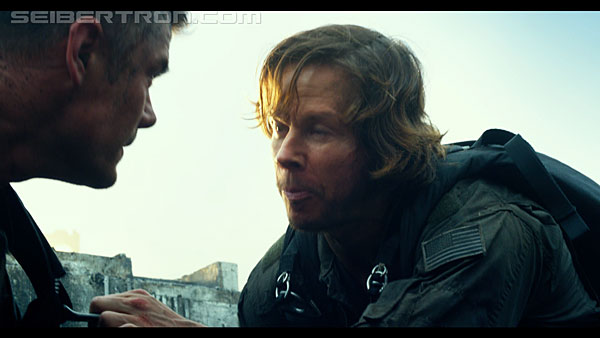 last-knight-trailer-170412-1140.jpg