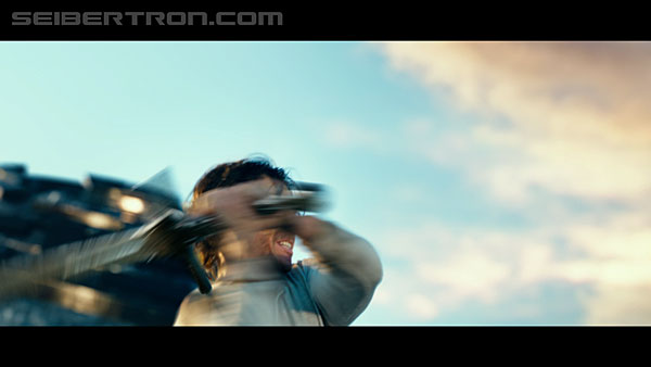 last-knight-trailer-170412-1150.jpg