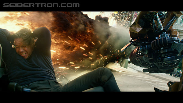 last-knight-trailer-170412-1180.jpg