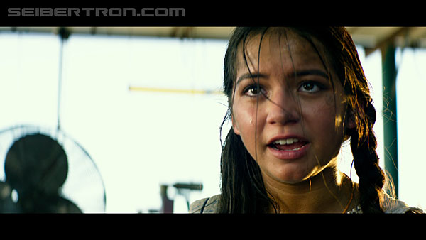 last-knight-trailer-170412-1188.jpg